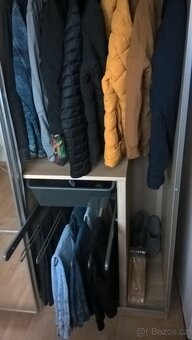Luxusní skříň s posuvnými dveřmi - 5