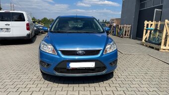Ford Focus 1.6 // 74 kW // RV 3/2010 // - 5