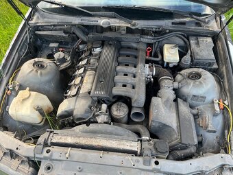 Bmw e36 320i drift - 5