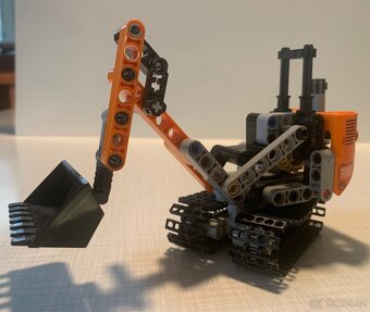 Lego Technic 42060 silničáři - 5