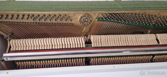 Bílé piano Rösler - Petrof - 5