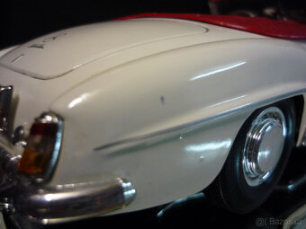 Mercedes Benz 190 SL Maisto 1/18 - 5