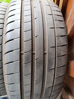 Goodyear EAGLE F1 225/45/18 - 5