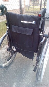 INVALIDNÍ VOZÍK-46CM-ODLEHČEN-BRZDY PRO DOPROVOD - 5