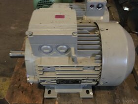 Elektromotory Siemens a Techtopp vhodné na cirkulárku - 5