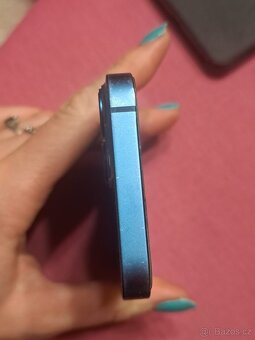 iPhone 13mini 128 GB modrý - 5