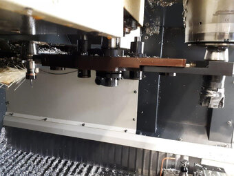 Obráběcí centra - vertikální DMC 1035 V - 5