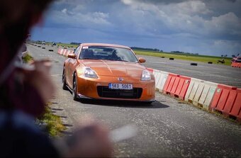 Nárazník Nismo V2 Nissan 350Z - 5