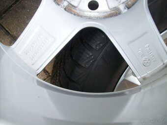zimní alu kola original VW Golf 7 205.55.16" 99% - 5