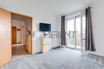 Stylový byt 2kk s velkou terasou a balkonem, parking, sklep, - 5