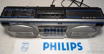 PHILIPS D8130 - 5