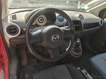 MAZDA 2 (2008,1.3 benzín) - 5