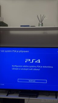PlayStation 4 + ovladač - 5