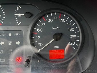 Prodám Renault Clio 1.2 benzín (2002, 55 kW, 5 dveří) - 5
