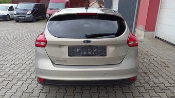 FORD FOCUS 1,6i 2018 benzin/LPG pěkný bez koroze - 5