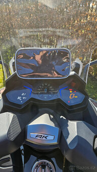 Prodám KYMCO AK 550i - sportovně-cestovní maxiskútr - 5