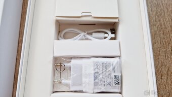 Samsung Galaxy Tablet A 8 na SIM kartu - 5