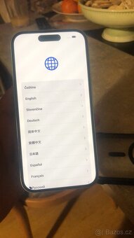 Dobrý den prodám plné funkční iPhone 15 - 5