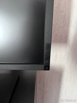 Monitor DELL U2311Hb 23” - 5