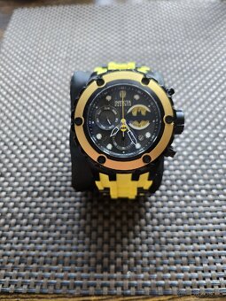 Prodám hodinky invictia model 32787 - 5