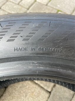 Sada letních pneu.235/45 R18 - 5