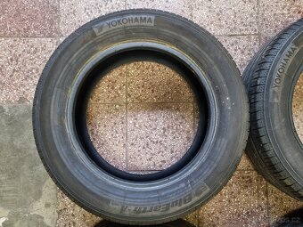 Yokohama BluEarth 205/60 R16 - 5