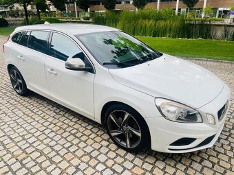 Volvo V60 2.0D 120KW MANUÁL R-DESIGN SENZORY - 5