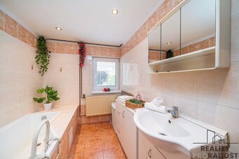 Prodej RD 6+2 se zahradou, pozemek 1815 m2 v obci Mladějov n - 5