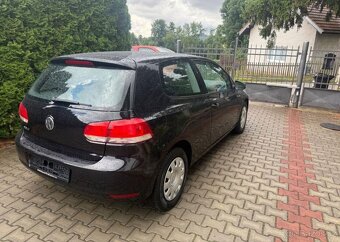 Volkswagen Golf VI 1,4i Pravid.servis 1 Majite benzín - 5