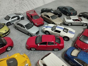Modely autíček 1/43 - 5