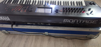 Yamaha Montage 7 + case Thon - 5