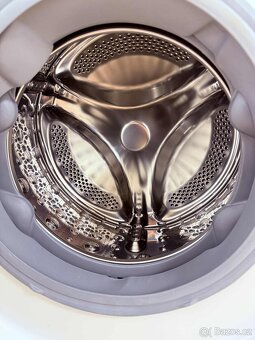 Úzká pračka LG FA2S8V3GN3W s předním plněním - 5