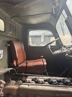 Praga V3S skříň - 5