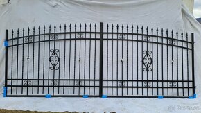 PLOT  OPLOCENÍ  BRÁNA  VRATA - 5