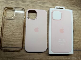 iPhone 15 - 5
