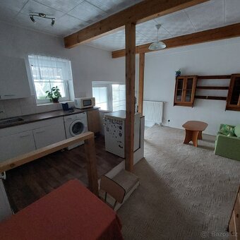 Byt,2k v rodinném domě - 5