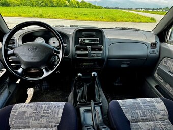 Nissan Navara 2,5 TDi 76kw      REZERVOVANÉ - 5