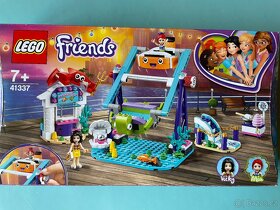 LEGO Friends 41337 - Vicky a Mia a podmořský kolotoč - 5