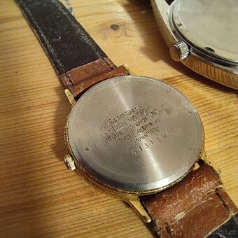 Zlacené Casio QUARTZ & Nové Eiger hodinky - 5