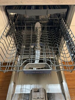Plně vestavná myčka Siemens SE63HX42VE - 5
