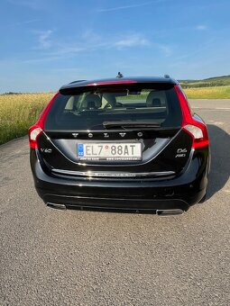 Volvo V60, 2.4 D6 AWD 158 kW PLUG-IN HYBRID - 5