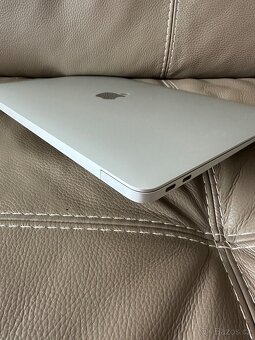 MacBook Air M1 2022 - 5