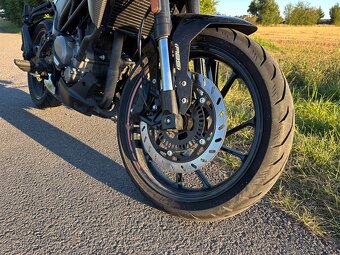 🏍️ CFMOTO 300 NK – 4 500 km, perfektní stav - 5