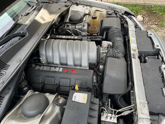 Chrysler 300c SRT8.    1.majitel - 5