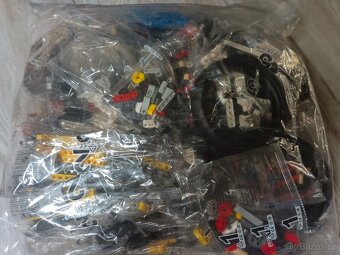 TECHNIC - BMW M1000RR - 5