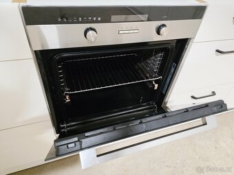 Kuchyňská linka se spotřebiči (téměř nová) - 5