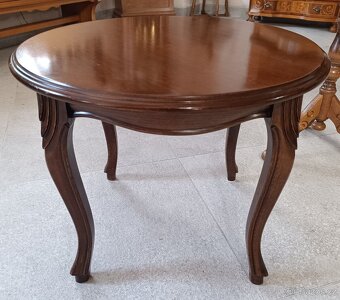 Stolky a stojany na květiny v rustikálním stylu. - 5