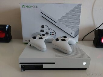 Xbox One S 500GB--2 ovladace-- - 5