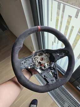 Volkswagen GOLF 8 - alkantarový volant - 5