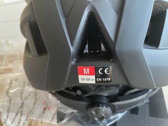 Helma R2 LUMEN M 55-59 cm. Nová - 5